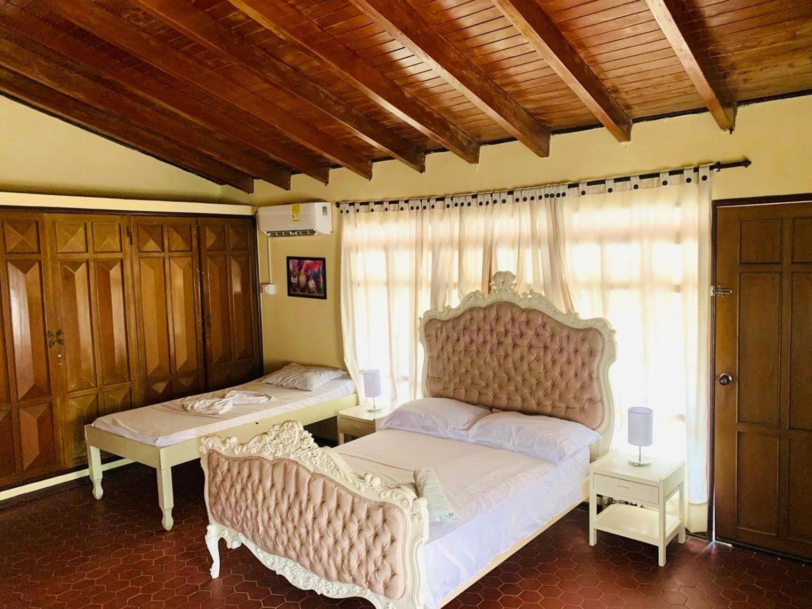The Chill In Mansion Hostel Santa Marta Quarto foto